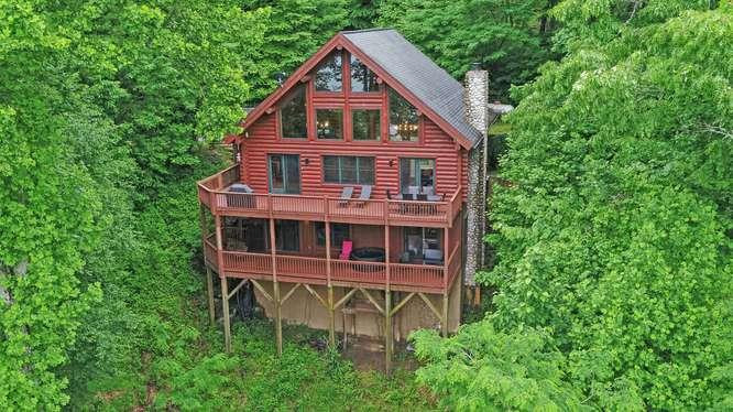 135 Ridge Top Drive Property Photo 4