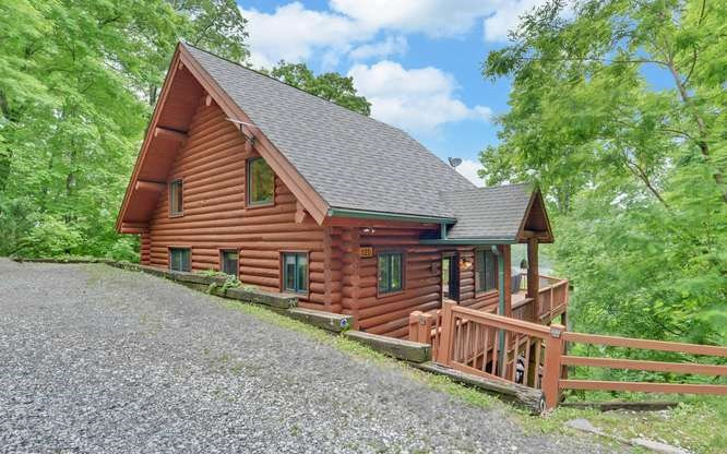 135 Ridge Top Drive Property Photo 7