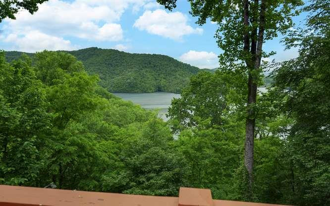 135 Ridge Top Drive Property Photo 30