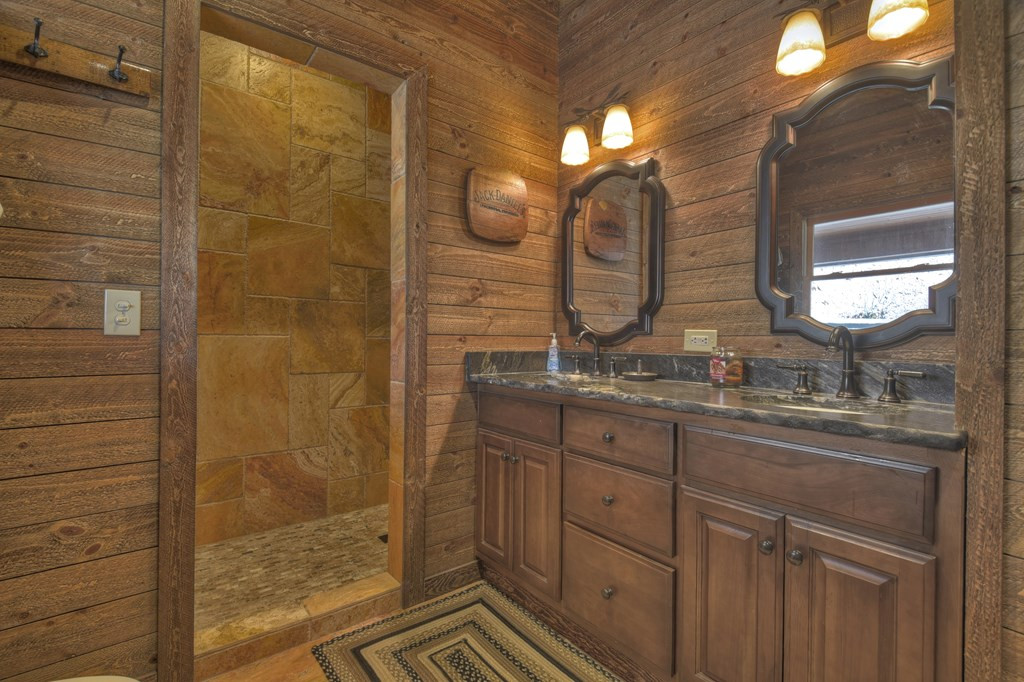 486 Henderson Lane Property Photo 26