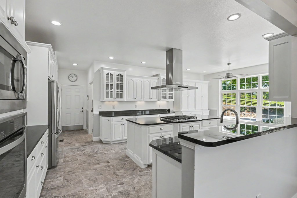 1193 Pine Log Road Property Photo 12