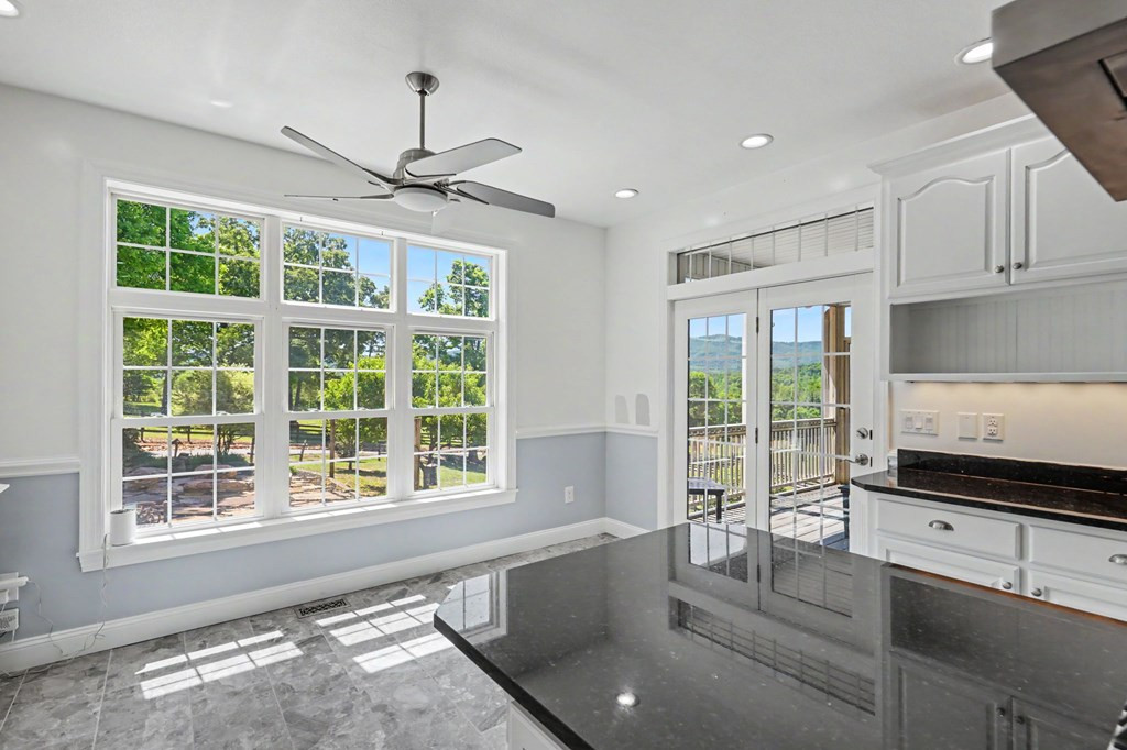 1193 Pine Log Road Property Photo 14