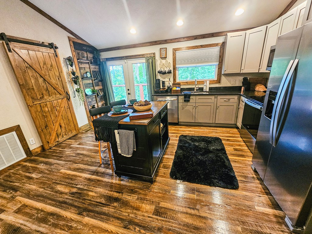 210 Hedden Road Property Photo 10