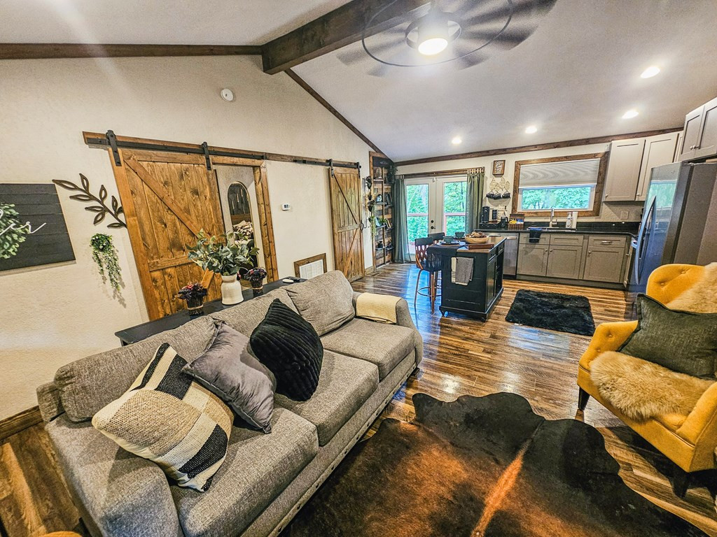 210 Hedden Road Property Photo 11