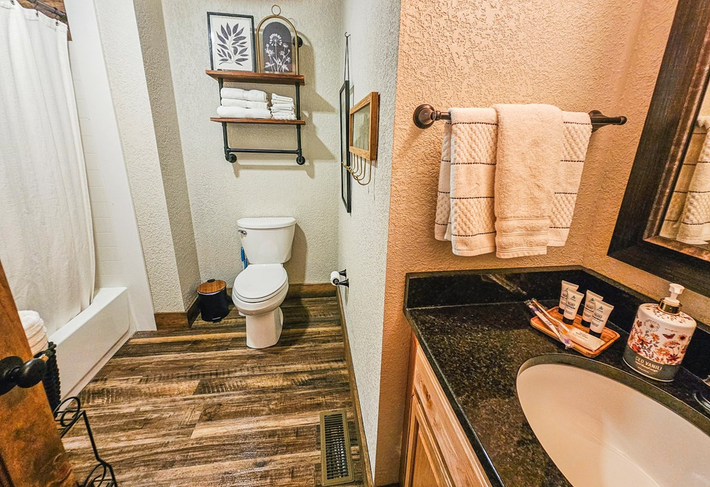 210 Hedden Road Property Photo 13