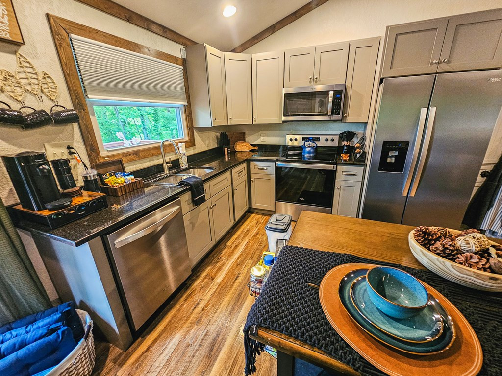 210 Hedden Road Property Photo 17