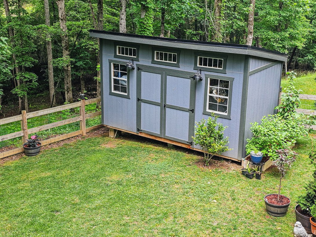 210 Hedden Road Property Photo 20