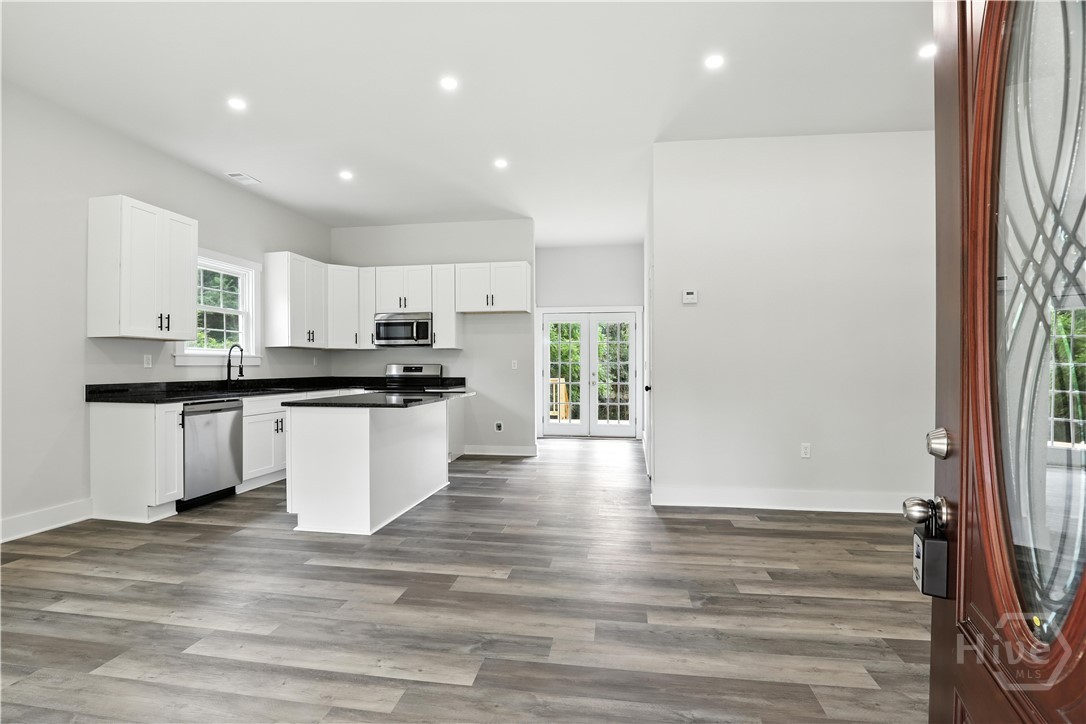 1859 William Smith Road Property Photo 4