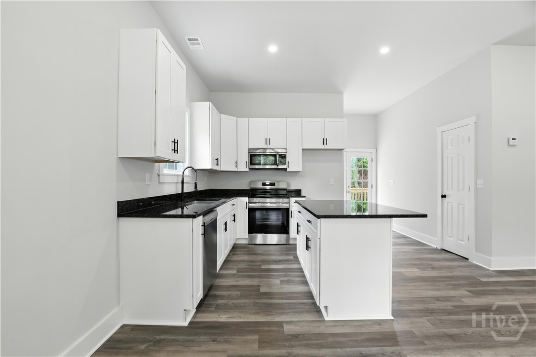 1859 William Smith Road Property Photo 13