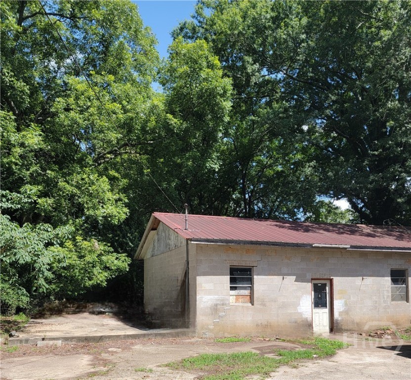346 N Oliver Street Property Photo 49
