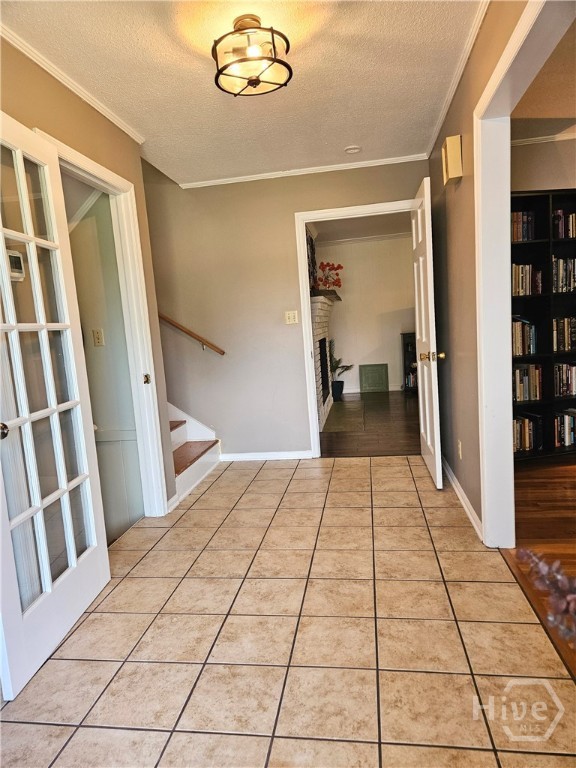 160 Edgewood Drive Property Photo 3
