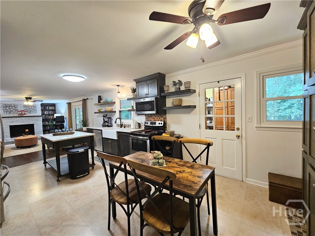 160 Edgewood Drive Property Photo 17