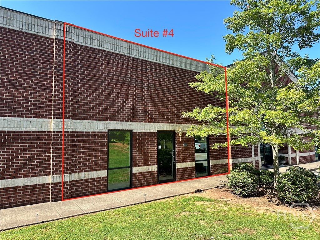 1040 Commerce Court 4 Property Photo 1