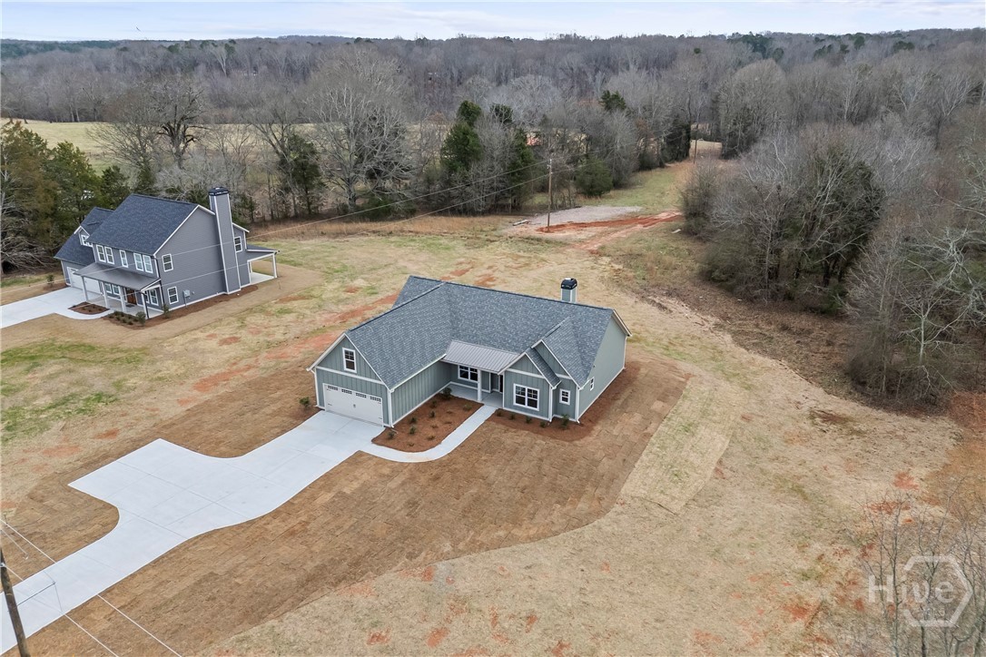 570 Davis Road Property Photo 3