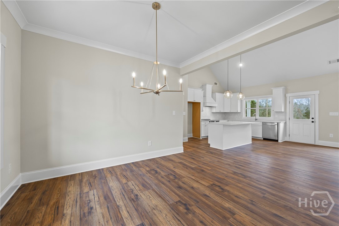 570 Davis Road Property Photo 13