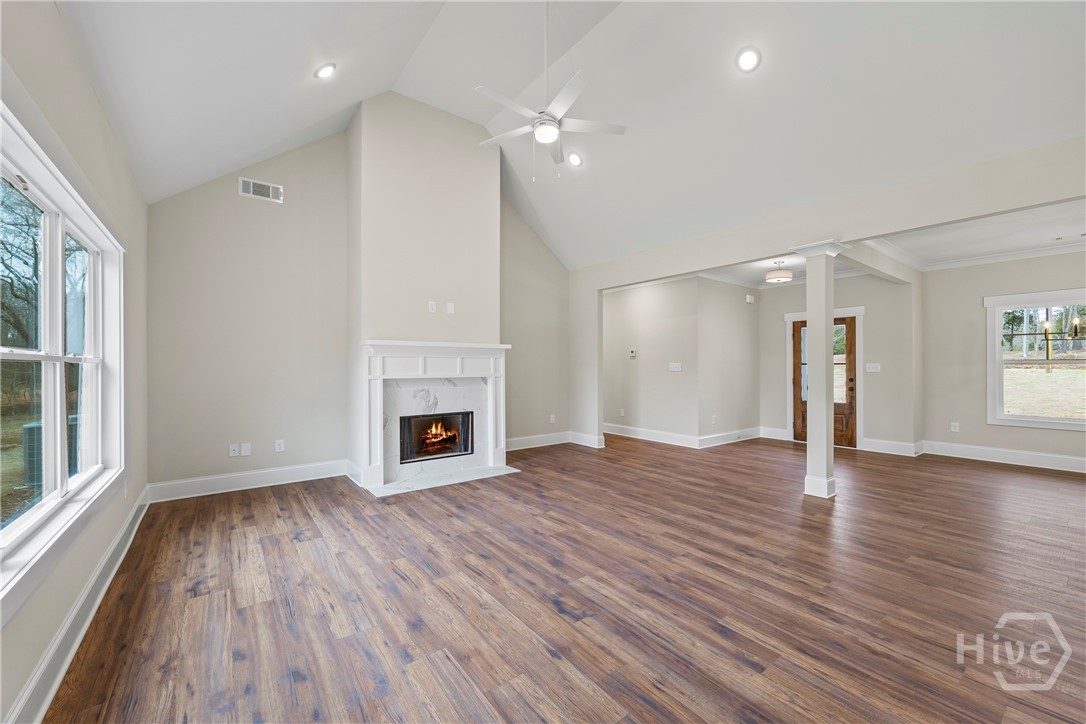 570 Davis Road Property Photo 16