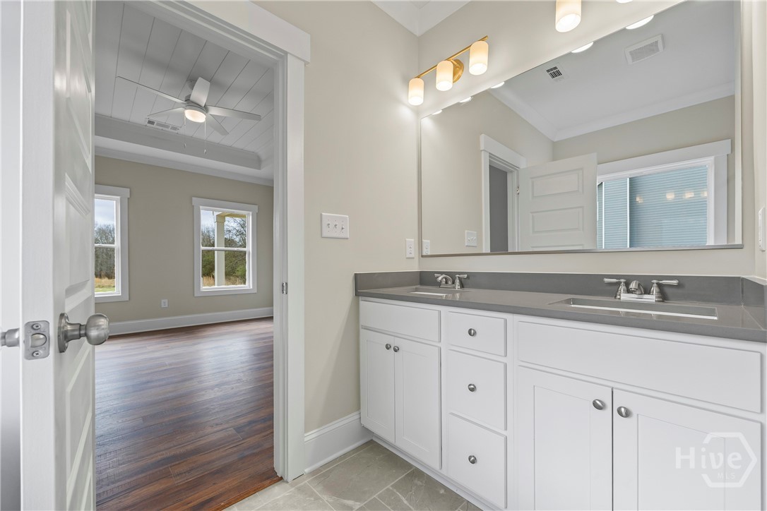 570 Davis Road Property Photo 37