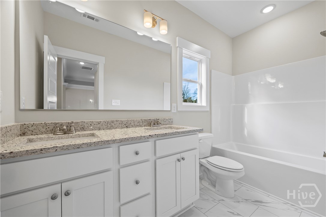 570 Davis Road Property Photo 47