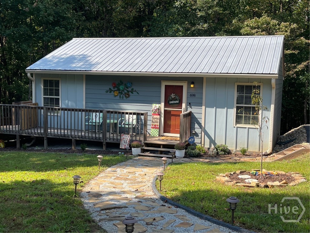 698 Ivy Creek Drive Property Photo 1