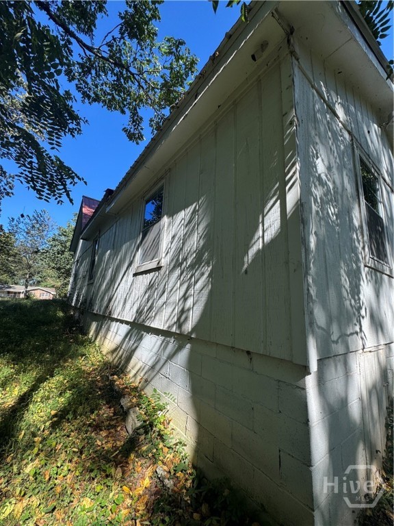 711 Highway 162 Property Photo 5