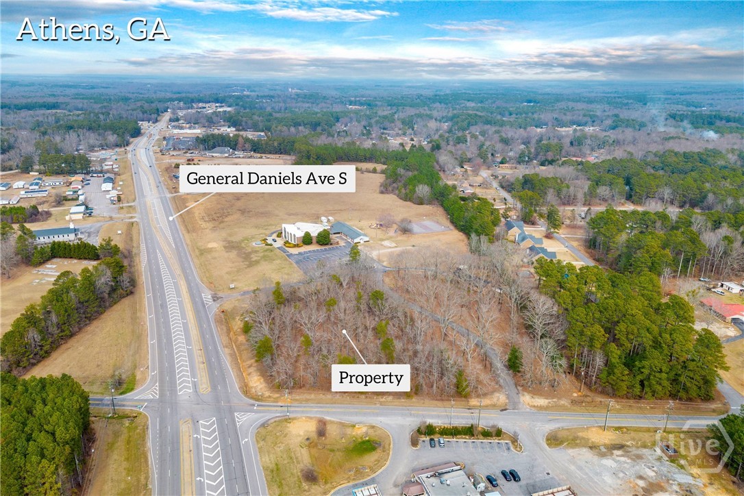 540 & 542 Harve Mathis Road Property Photo 6