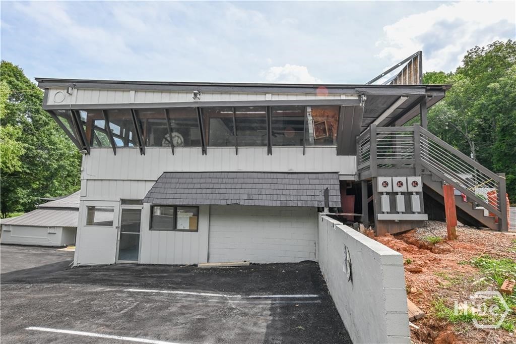 215 Tallassee Road C Property Photo 4