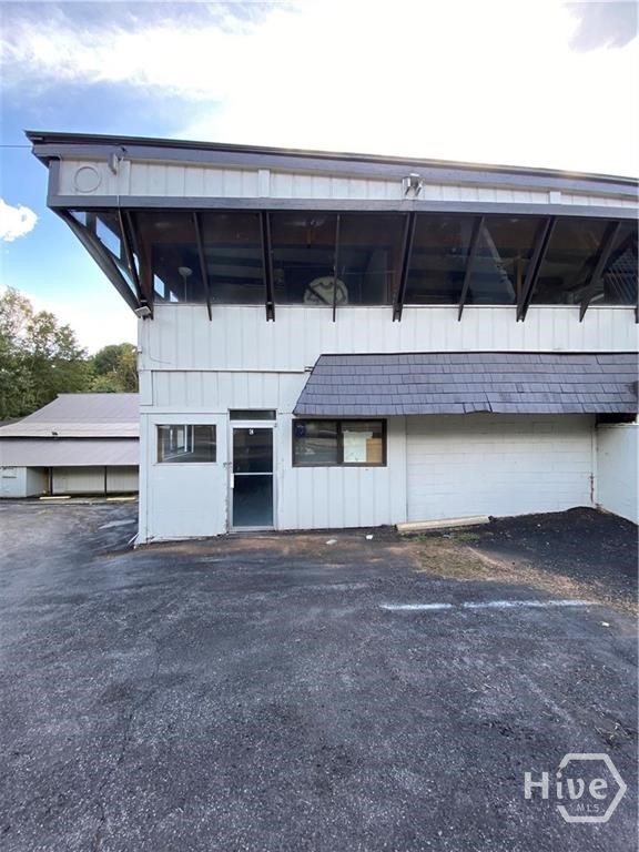 215 Tallassee Road C Property Photo 6
