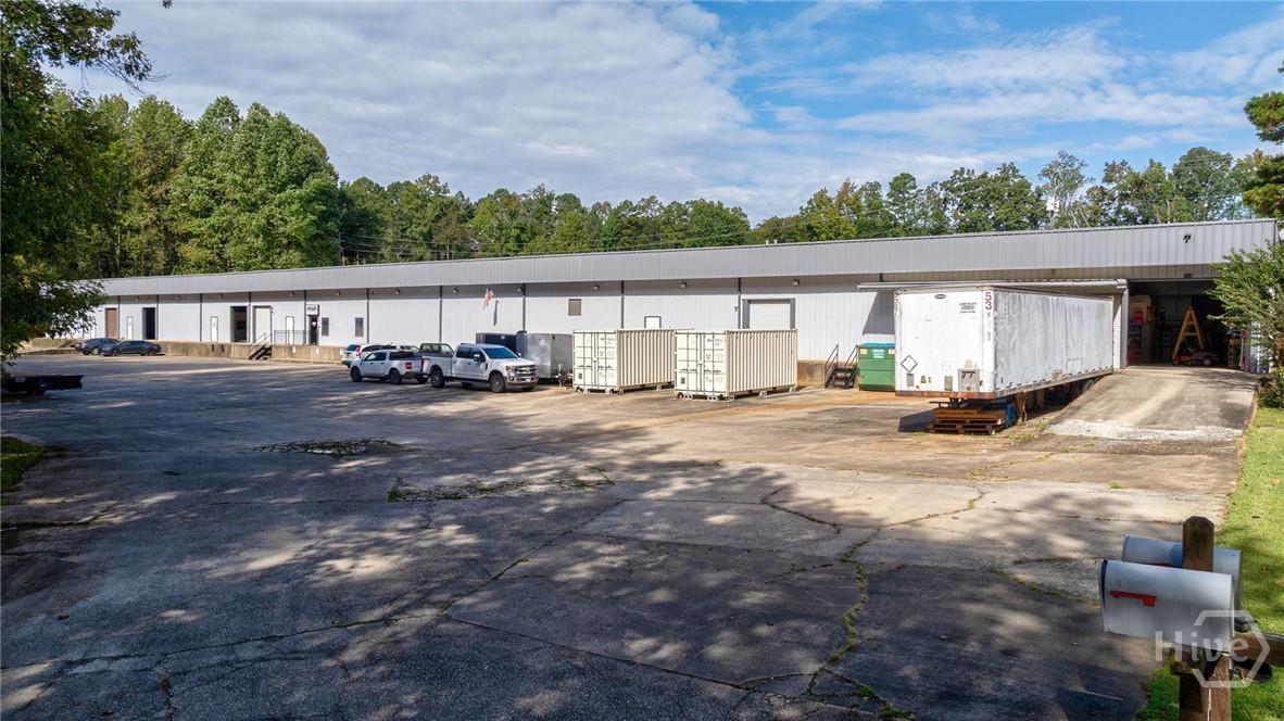 328 Commerce Boulevard Property Photo 7
