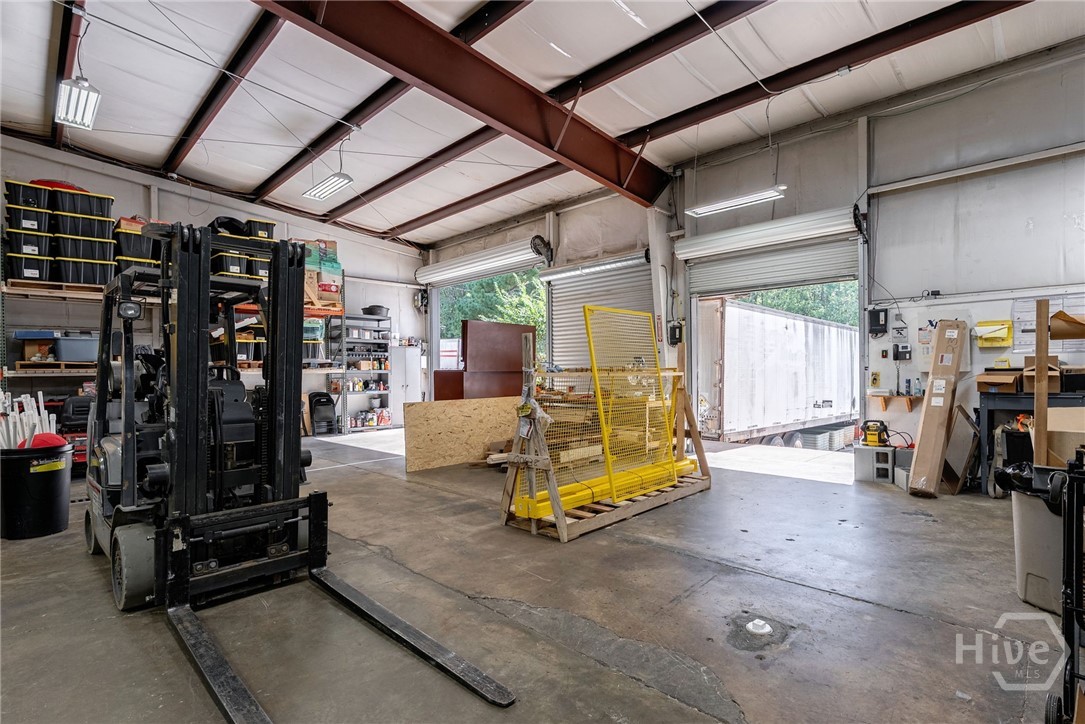 328 Commerce Boulevard Property Photo 11