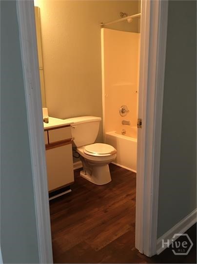 197 Lavender Lakes Drive Property Photo 5