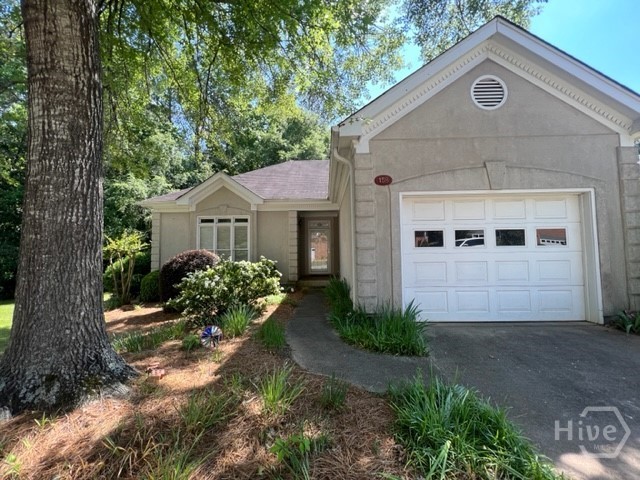 158 Mallard Pointe Way Property Photo 1