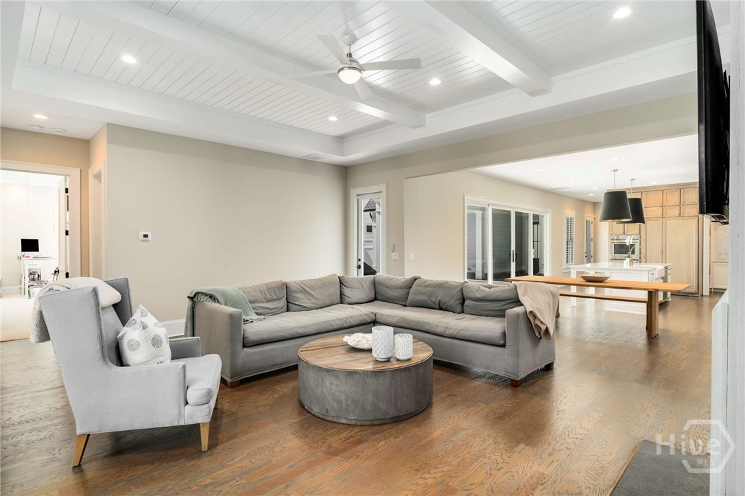 2030 Greenleffe Drive Property Photo 16