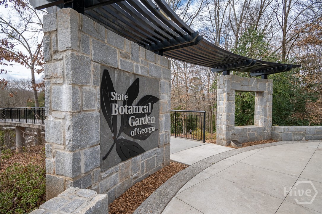 175 Habersham Property Photo 48