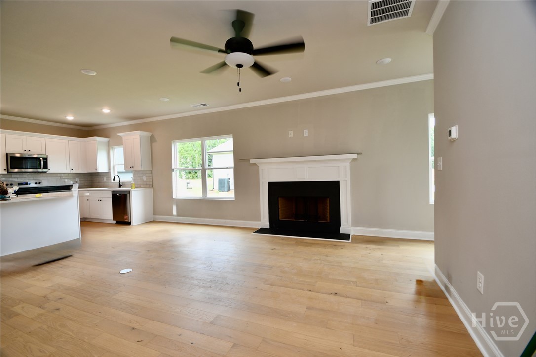225 Timsbury Drive Property Photo 4