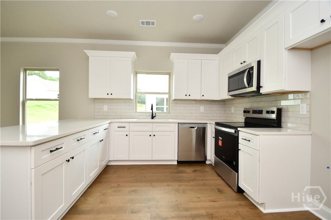 326 Andover Drive Property Photo 4