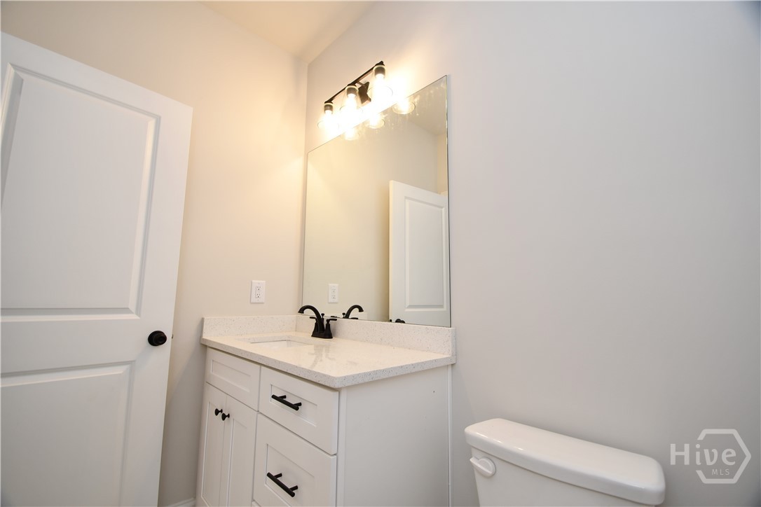 215 Timsbury Property Photo 13