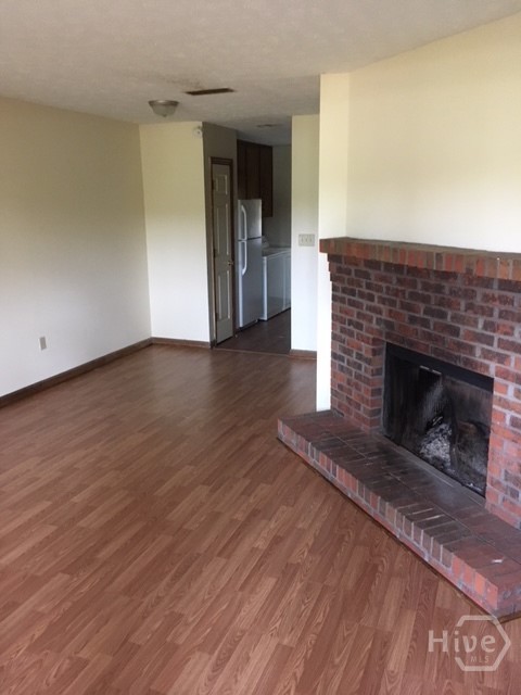 317 Epps Bridge Road Property Photo 4