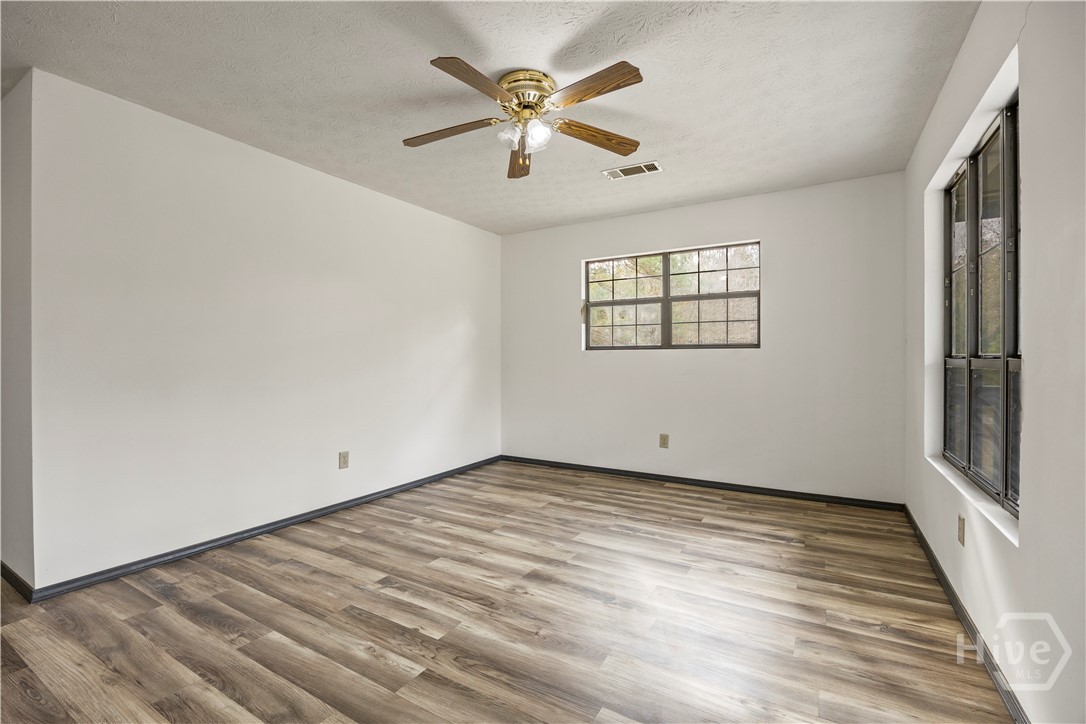 181 Lower Wirebridge Road Property Photo 6