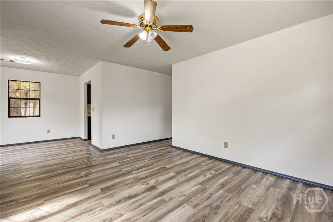 181 Lower Wirebridge Road Property Photo 8