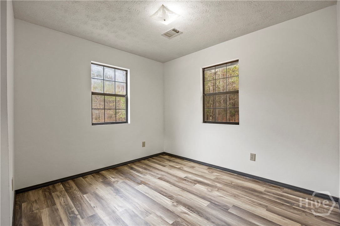 181 Lower Wirebridge Road Property Photo 9