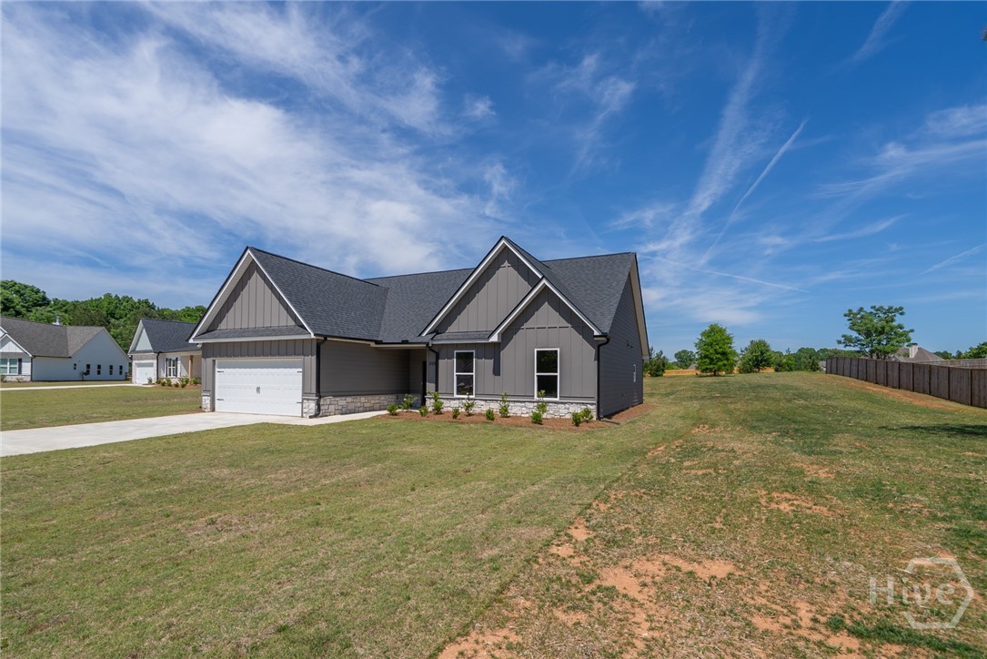 205 Squirrel Run Property Photo 2