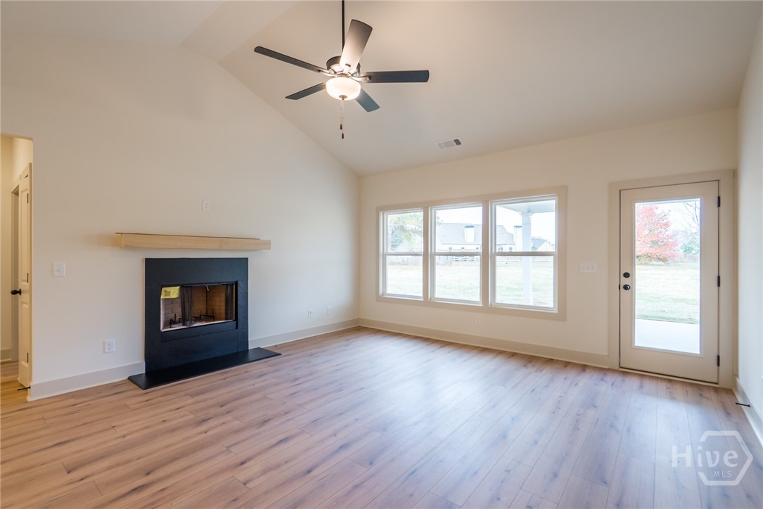 209 Squirrel Run Property Photo 16
