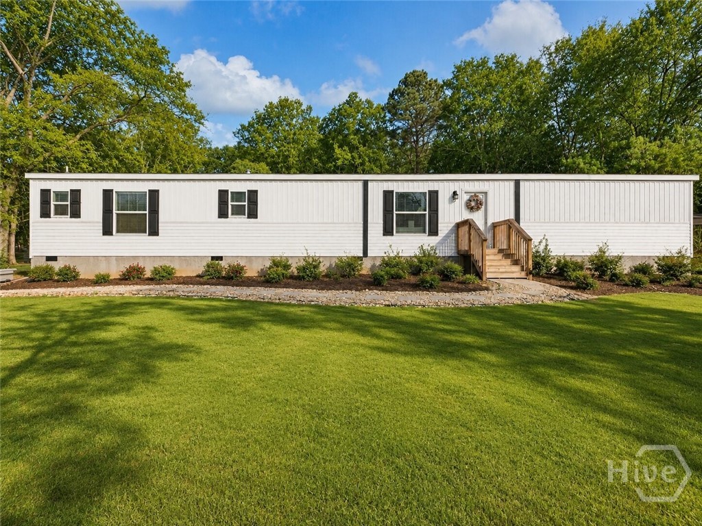 136 Pine Street Property Photo 1