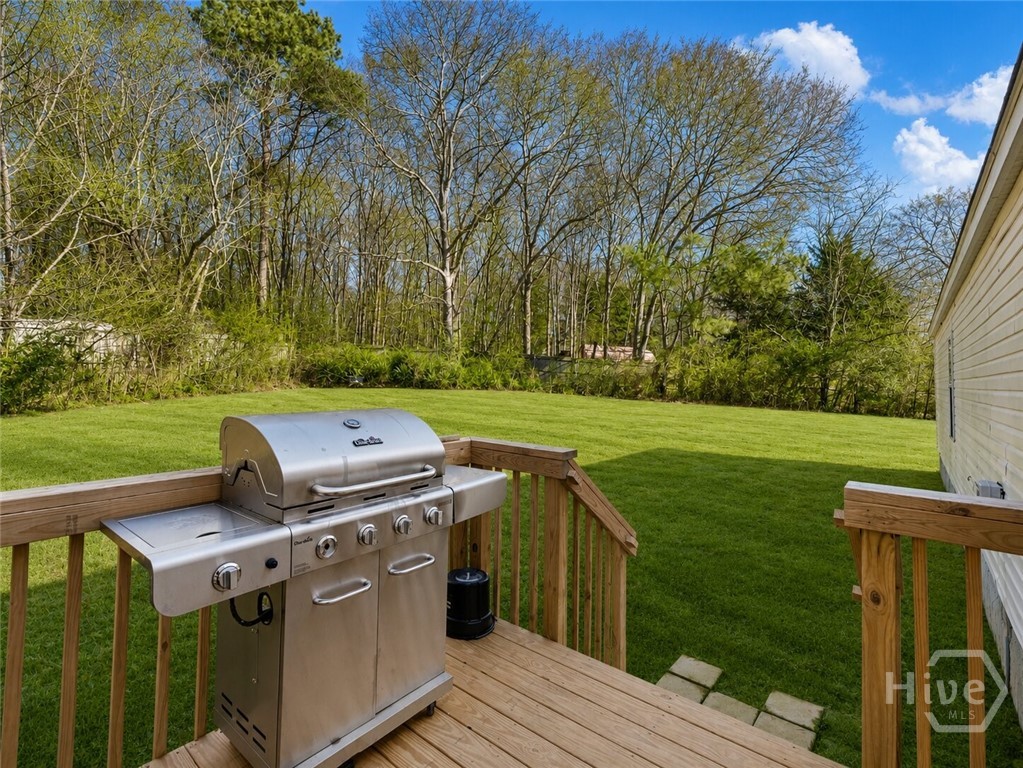 136 Pine Street Property Photo 16