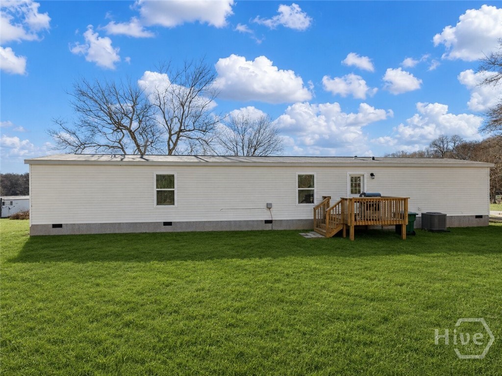 136 Pine Street Property Photo 18