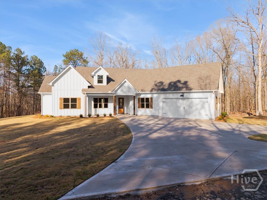 115 Oak Hill Circle Property Photo 2