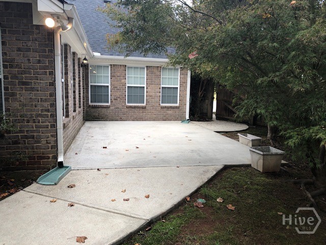 225 Lexington Circle Property Photo 5