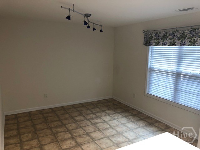 225 Lexington Circle Property Photo 10