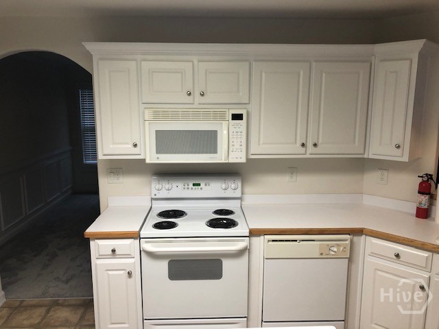 225 Lexington Circle Property Photo 14