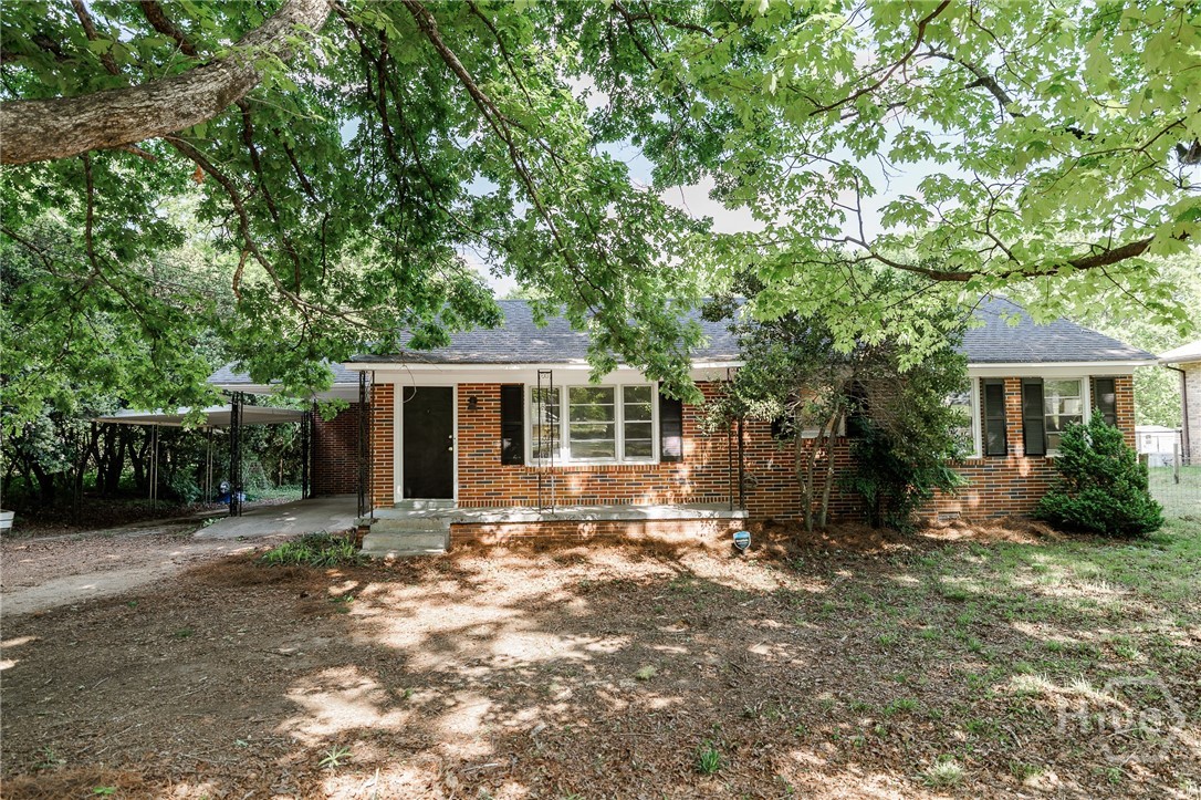 170 Jefferson River Road Property Photo 1